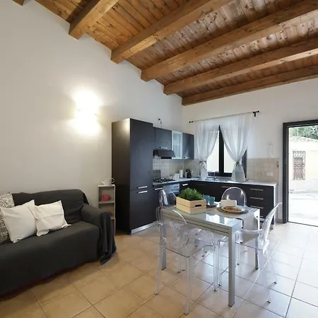 Vakantiehuis Cortile Pirra
